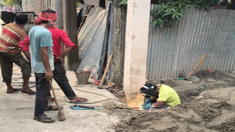 নারায়ণগঞ্জে মোবাইল কোর্টের মাধ্যমে অবৈধ গ্যাস সংযোগ উচ্ছেদ অভিযান