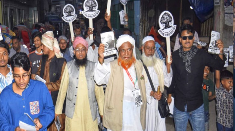 সিদ্ধিরগঞ্জে দিনভর গণসংযোগে নান্নু মুন্স