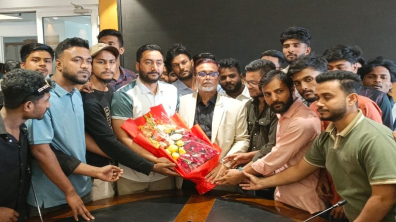 নাসিক প্রশাসক সাখাওয়াতকে ছাত্রদলের সাগর