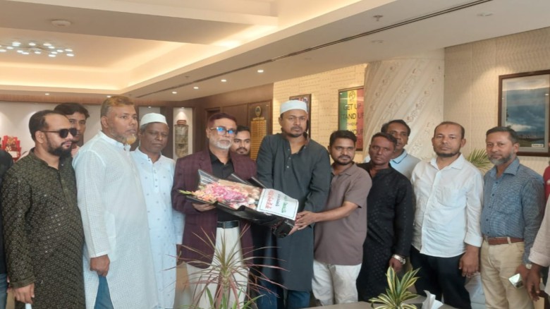 নাসিক প্রশাসক অ্যাড. সাখাওয়াতকে কুতুবপুর