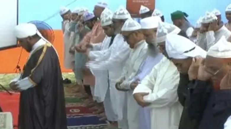 সৌদি আরবের সঙ্গে মিল রেখে ফতুল্লায় ঈদ উদ