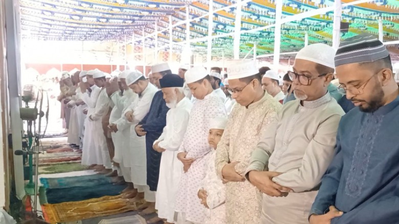 নারায়ণগঞ্জে ত্যাগের মহিমায় ঈদ উল আযহা উদ