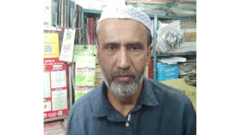 নগরীর জামতলায় তোষকে মোড়ানো ব্যবসায়ীর মরদ