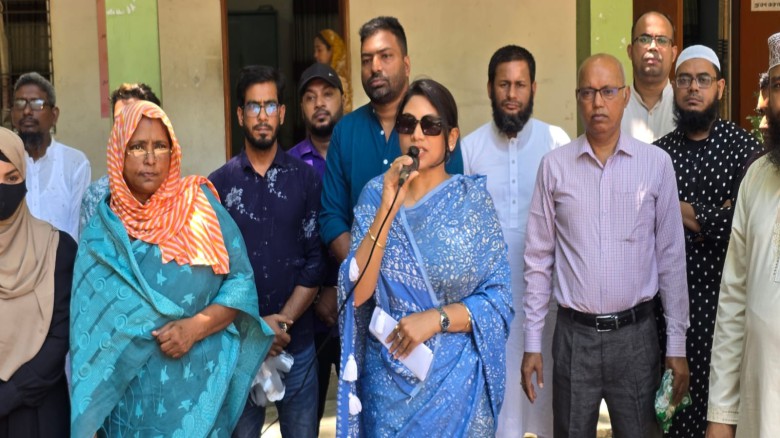 নির্ধারিত স্থানে ময়লা ফেলতে হবে : মর্গ্য
